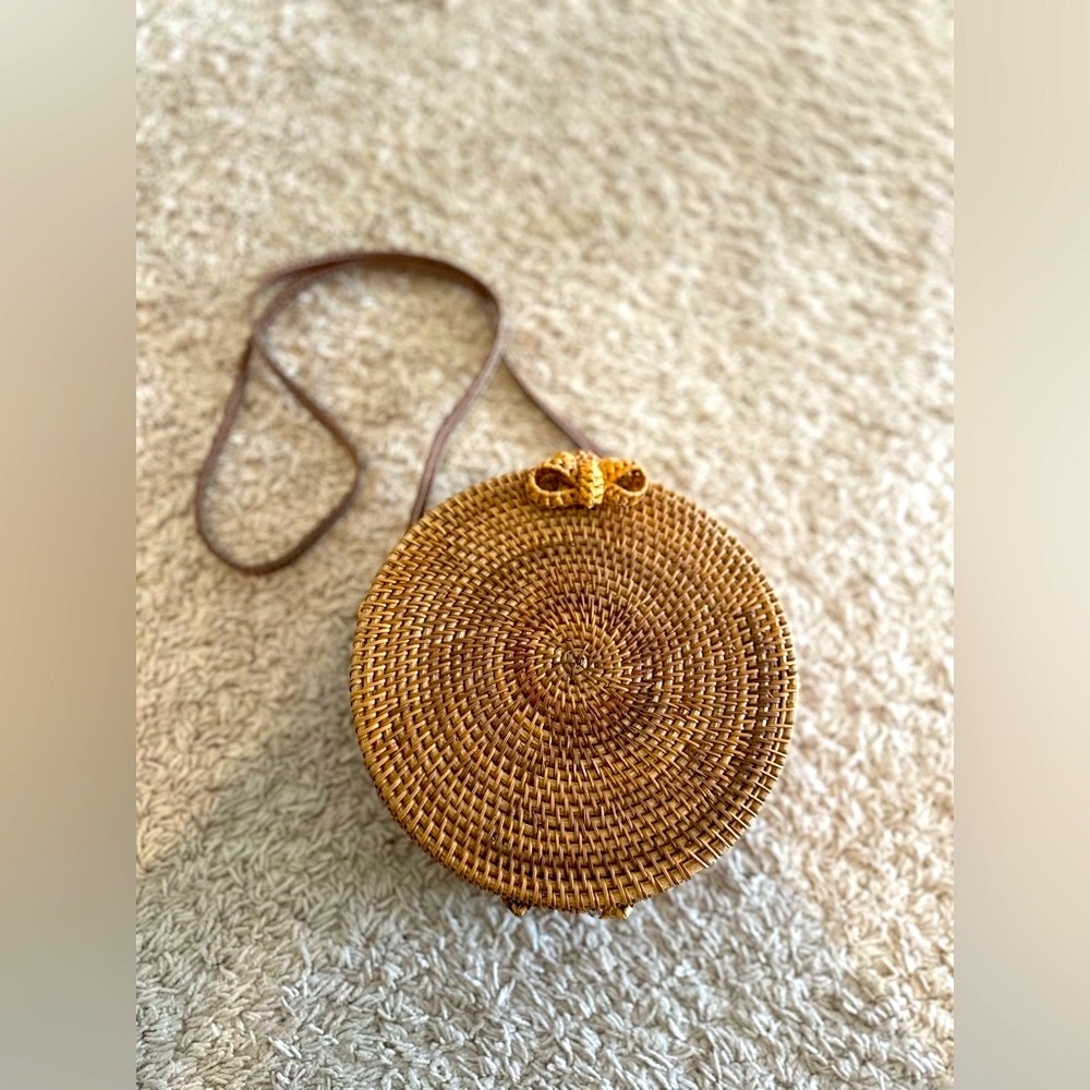 Handwoven Round Rattan Crossbody Shoulder
Real Leather Strap
